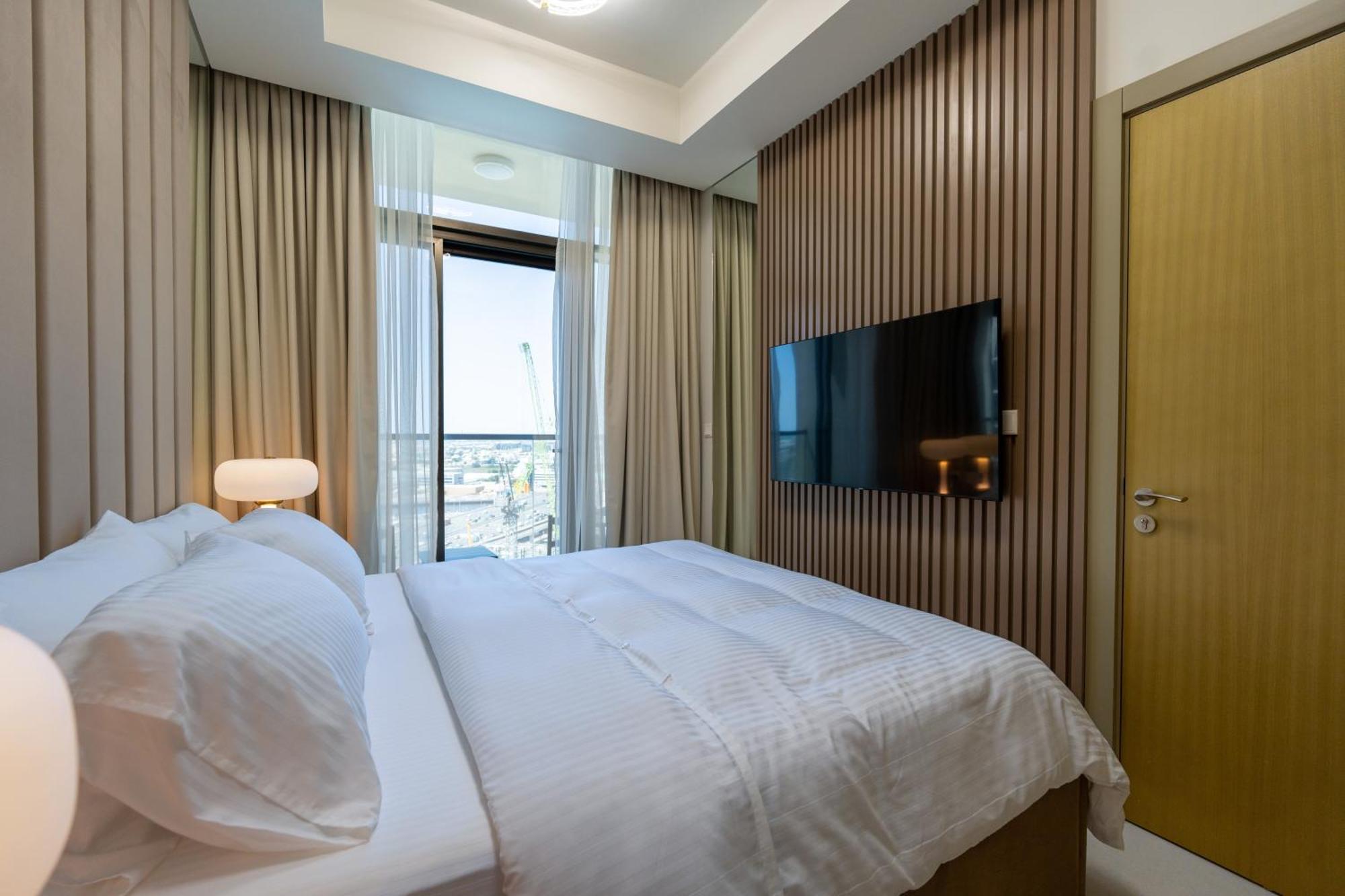 Keyrock Living - Elegant With Views Apartment *